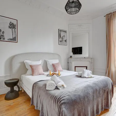 Tbs 319 - Superb With Eiffel Tower View Apartment Paris